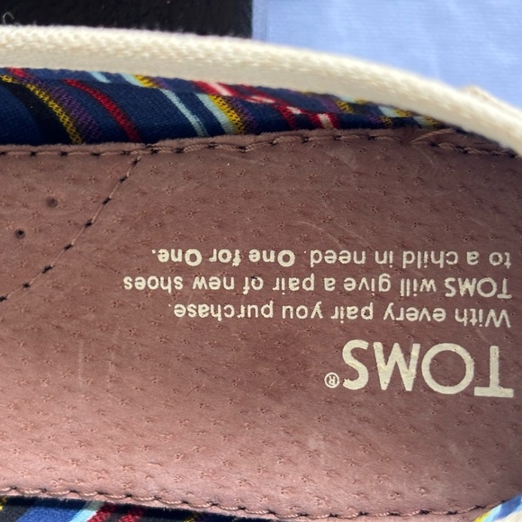TOMS Cream Flats with Signature Elastic V-Insert - Picture 11 of 12